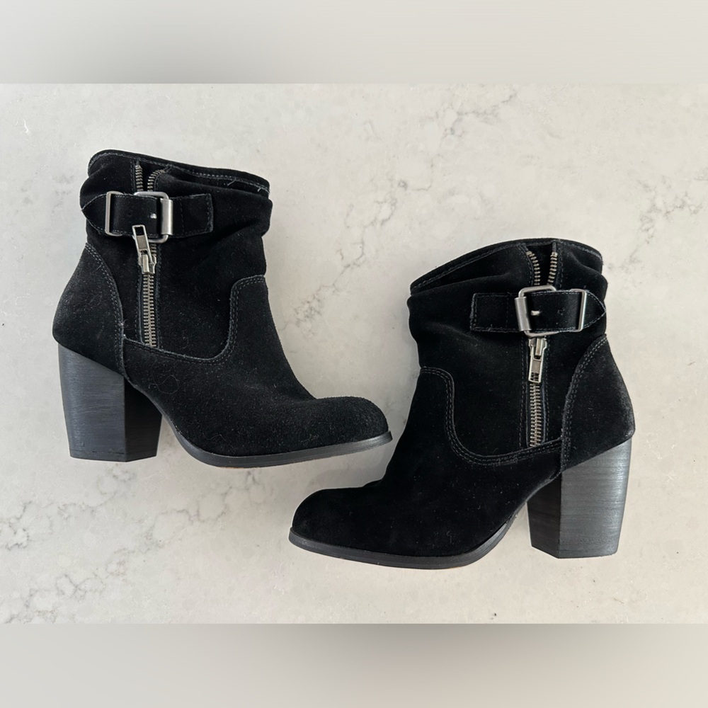 Zigi Soho Suede Boot size 7